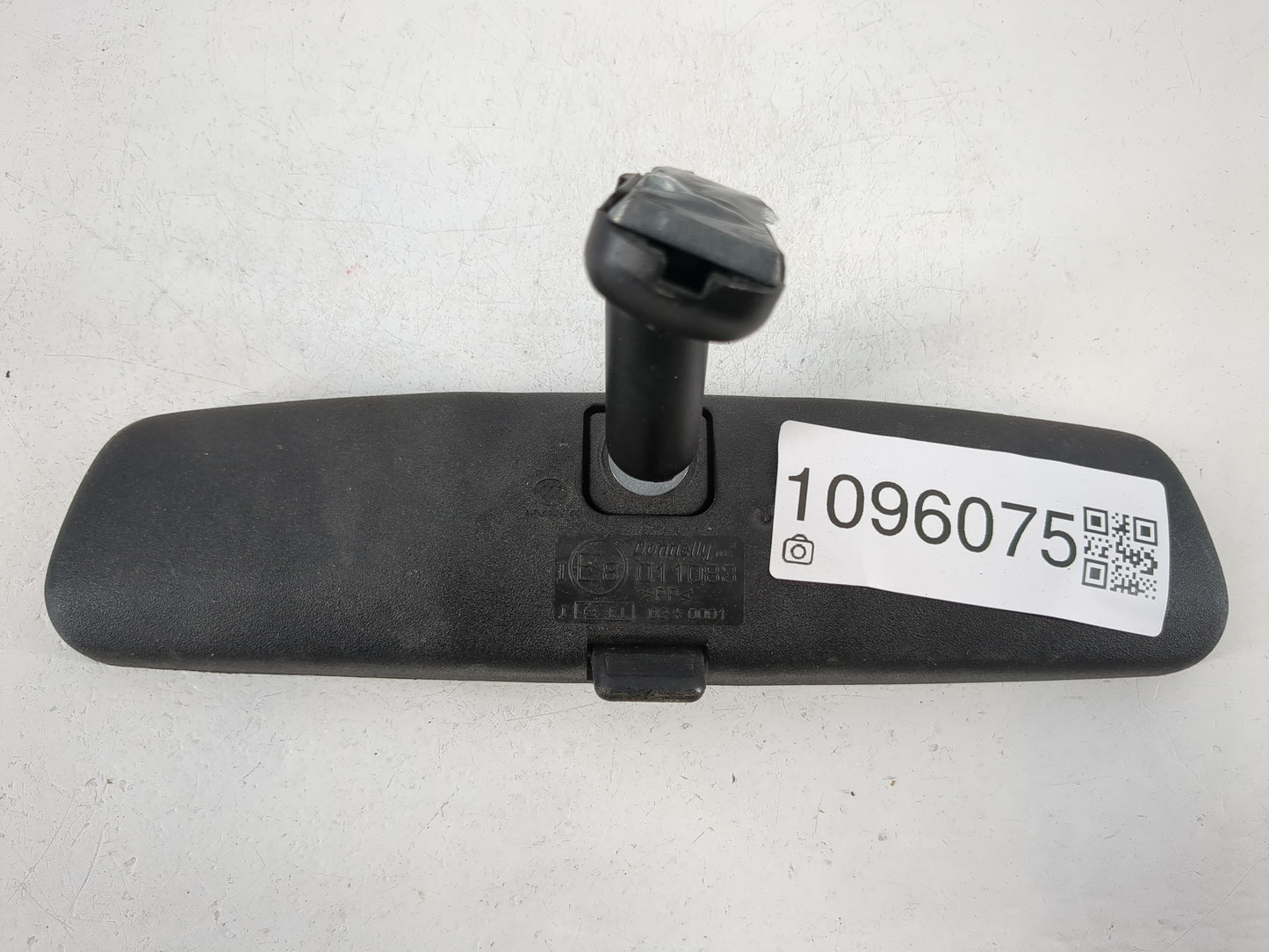2010-2016 Cadillac Srx Interior Rear View Mirror Replacement OEM P/N:E8011083 Fits OEM Used Auto Parts - Oemusedautoparts1.c