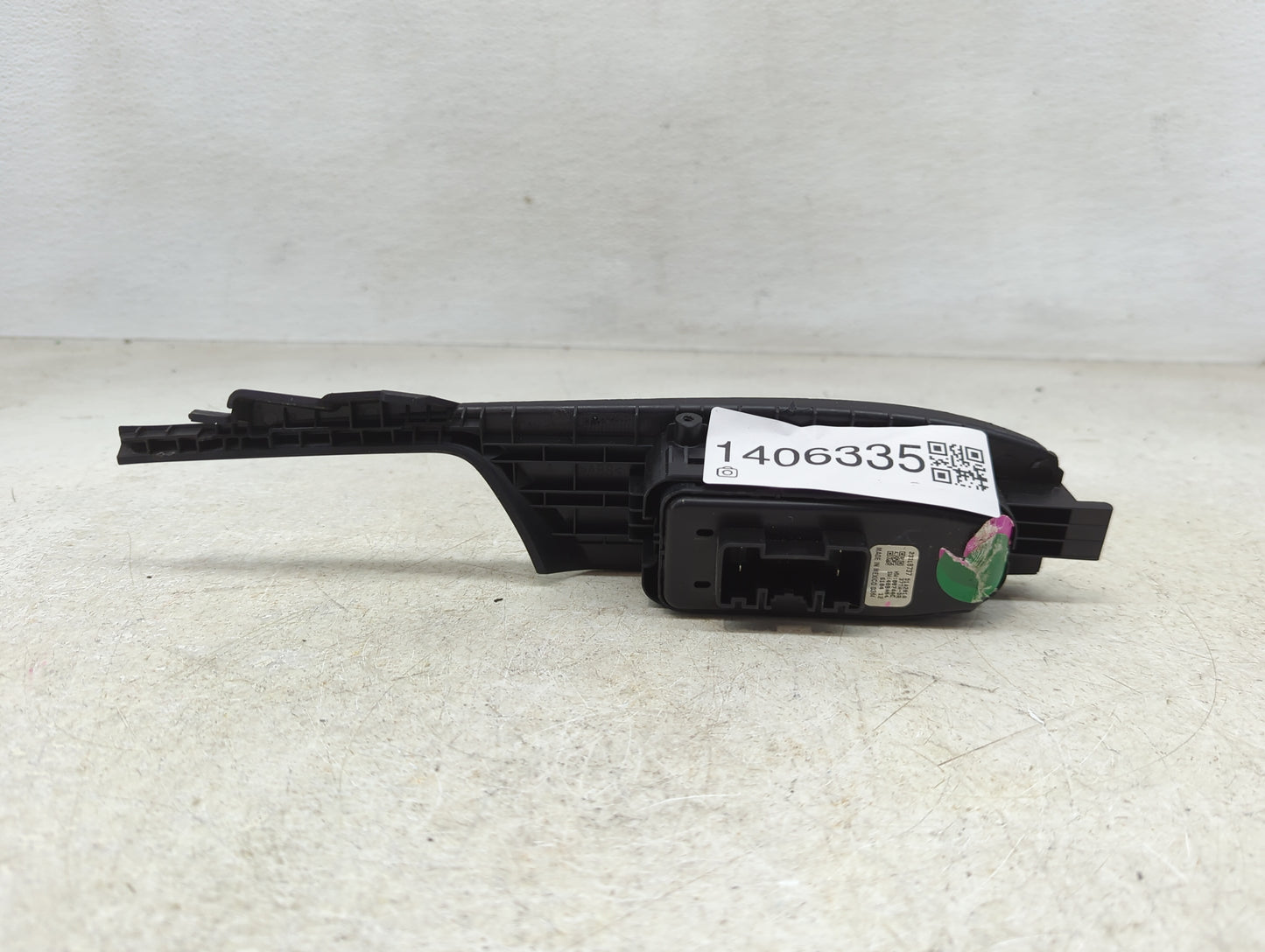 2016-2021 Chevrolet Camaro Master Power Window Switch Replacement Driver Side Left P/N:23318737 Fits OEM Used Auto Parts - O