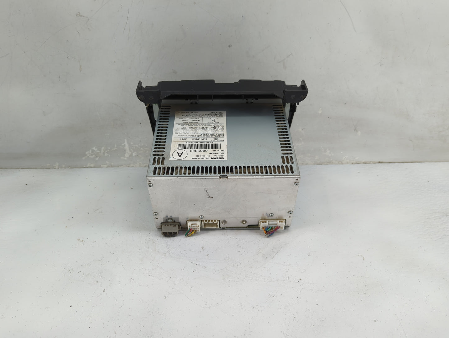 2016 Chevrolet Camaro Radio AM FM Cd Player Receiver Replacement P/N:28185 9DA0A Fits Fits 2018 OEM Used Auto Parts - Oemuse