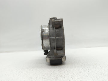 2015-2016 Chevrolet Colorado Throttle Body P/N:12632172BA 12670981AA Fits Fits 2012 2013 2014 2015 2016 2017 2018 2019 OEM Used Auto Parts