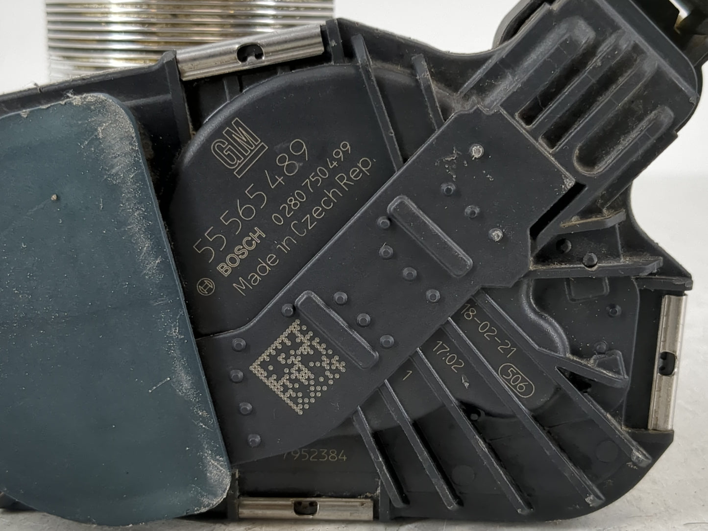 2011-2016 Chevrolet Cruze Throttle Body P/N:55 565 489 Fits Fits 2011 2012 2013 2014 2015 2016 2017 2018 2019 2020 2021 OEM