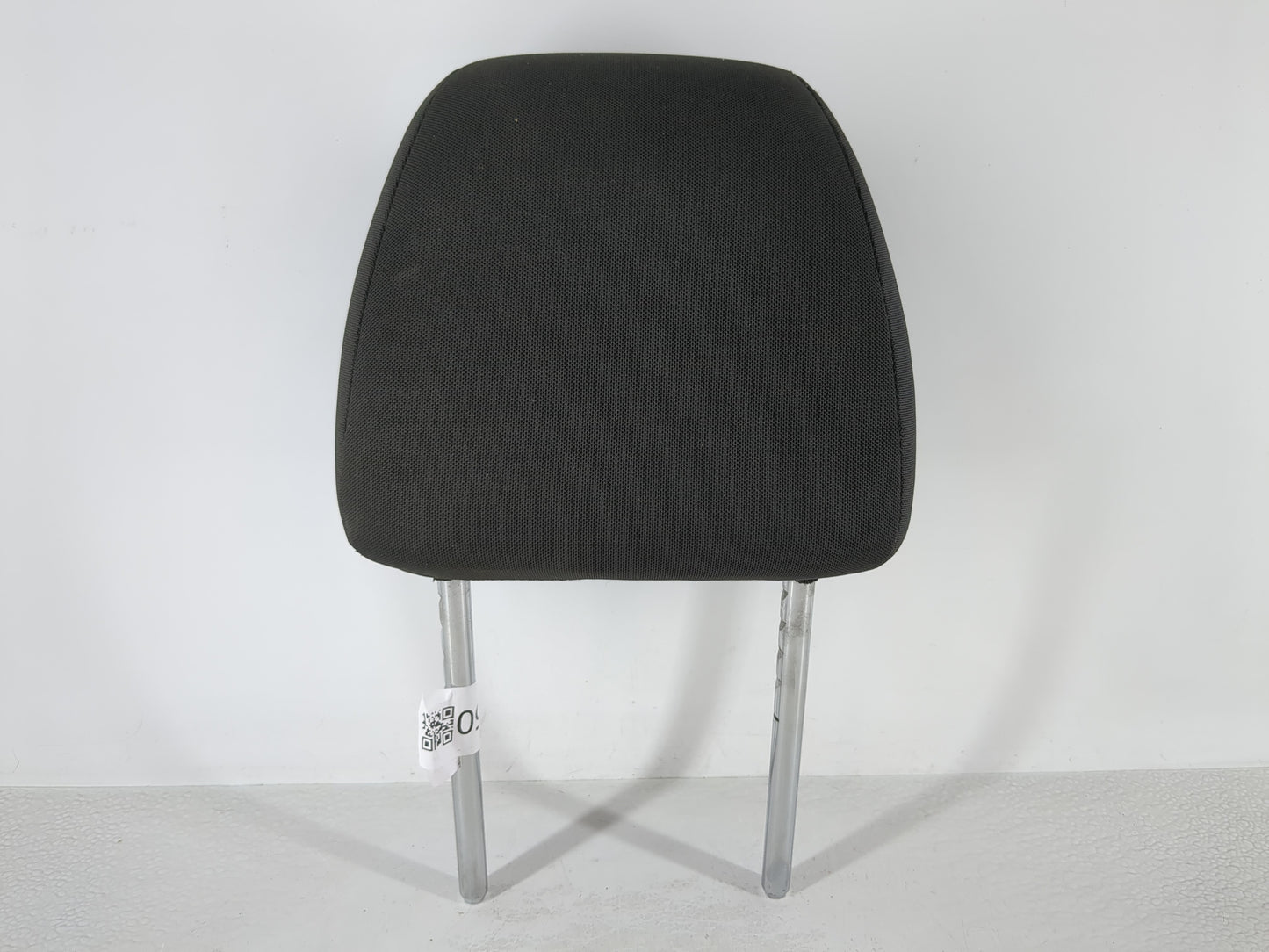 2016-2018 Chevrolet Cruze Headrest Head Rest Rear Seat Fits Fits 2016 2017 2018 OEM Used Auto Parts - Oemusedautoparts1.com
