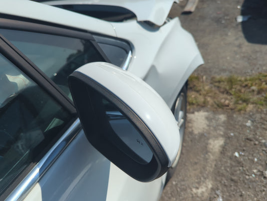 2016-2019 Chevrolet Cruze Passenger Side View Mirror - Right Door Mirror OEM Used