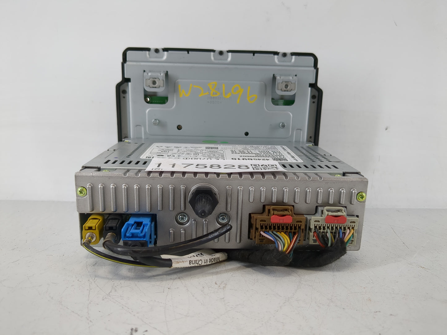 2016 Chevrolet Cruze Radio AM FM Cd Player Receiver Replacement P/N:42456915 42473833, 42456917 Fits OEM Used Auto Parts - O