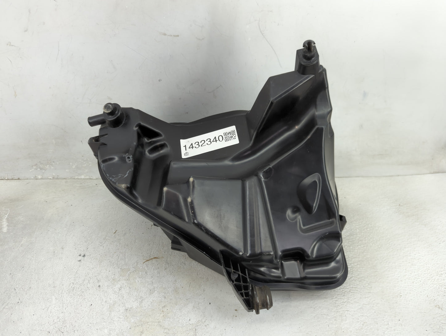 2016-2018 Chevrolet Cruze Air Cleaner Intake-duct Hose Tube - Oemusedautoparts1.com