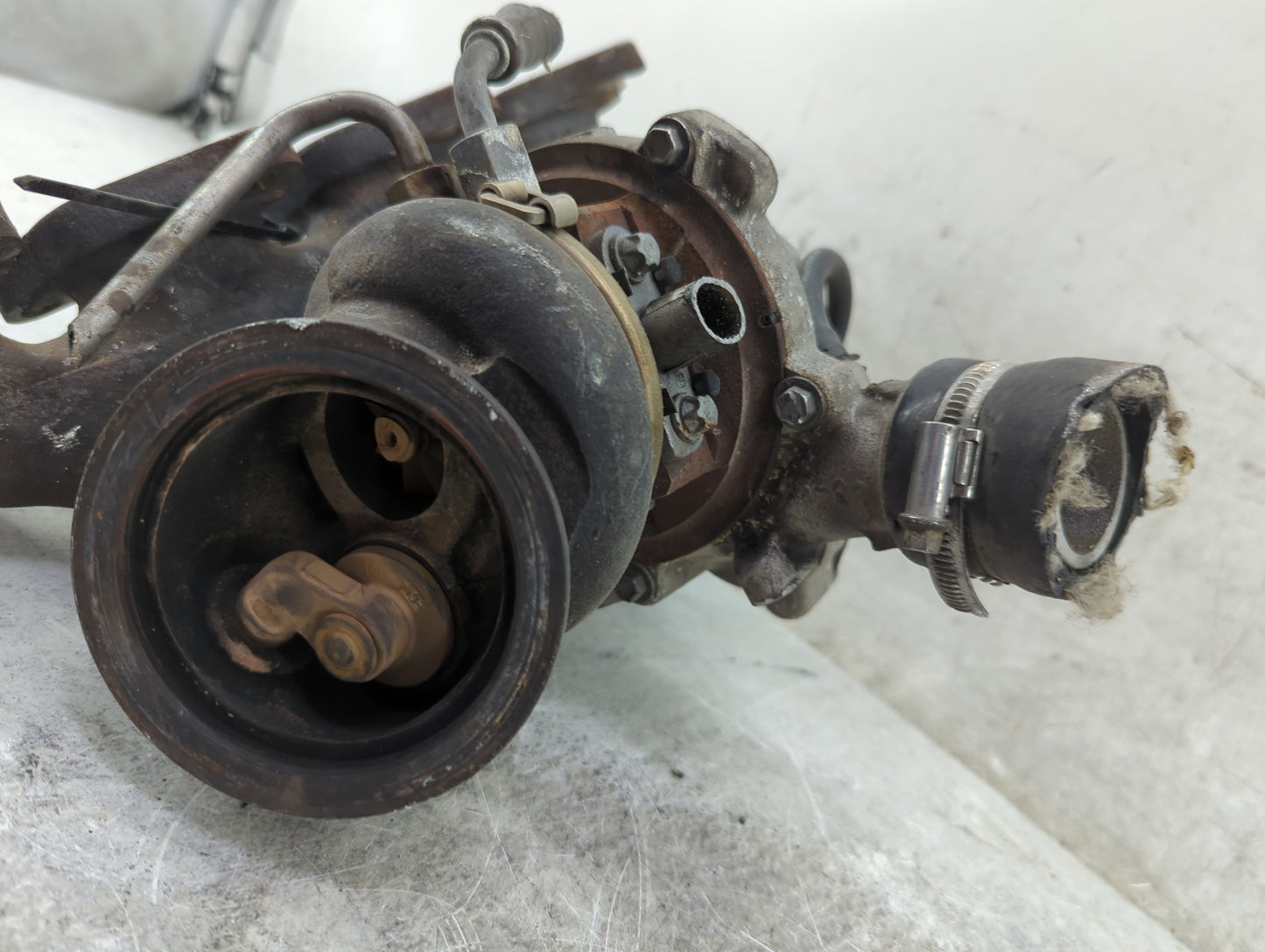 2011 Chevrolet Cruze Turbocharger Exhaust Manifold With Turbo Charger - Oemusedautoparts1.com