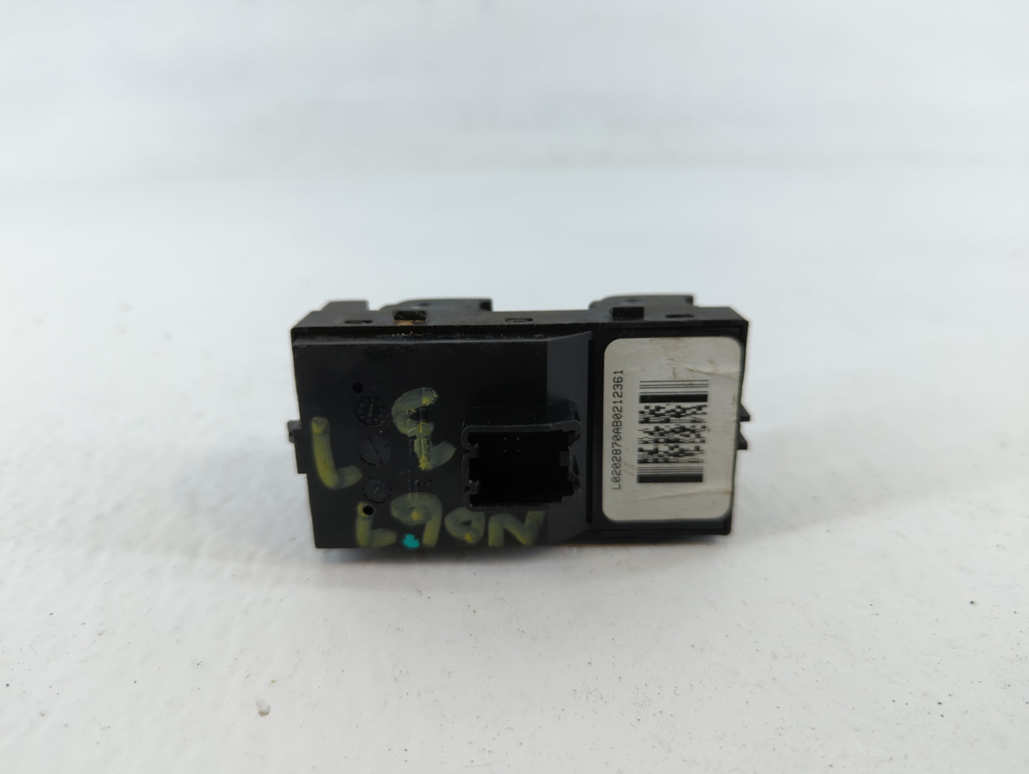 2015-2016 Chevrolet Cruze Master Power Window Switch Replacement Driver Side Left P/N:L0202870AB0212361 Fits Fits 2015 2016