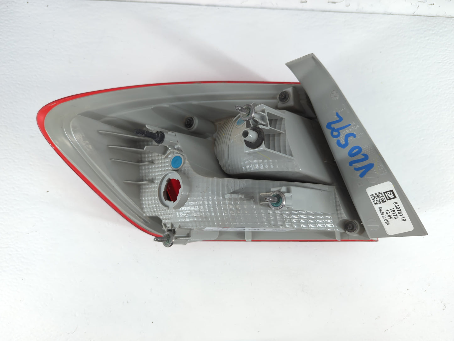 2016 Chevrolet Cruze Tail Light Assembly Passenger Right OEM P/N:84078119 Fits OEM Used Auto Parts - Oemusedautoparts1.com