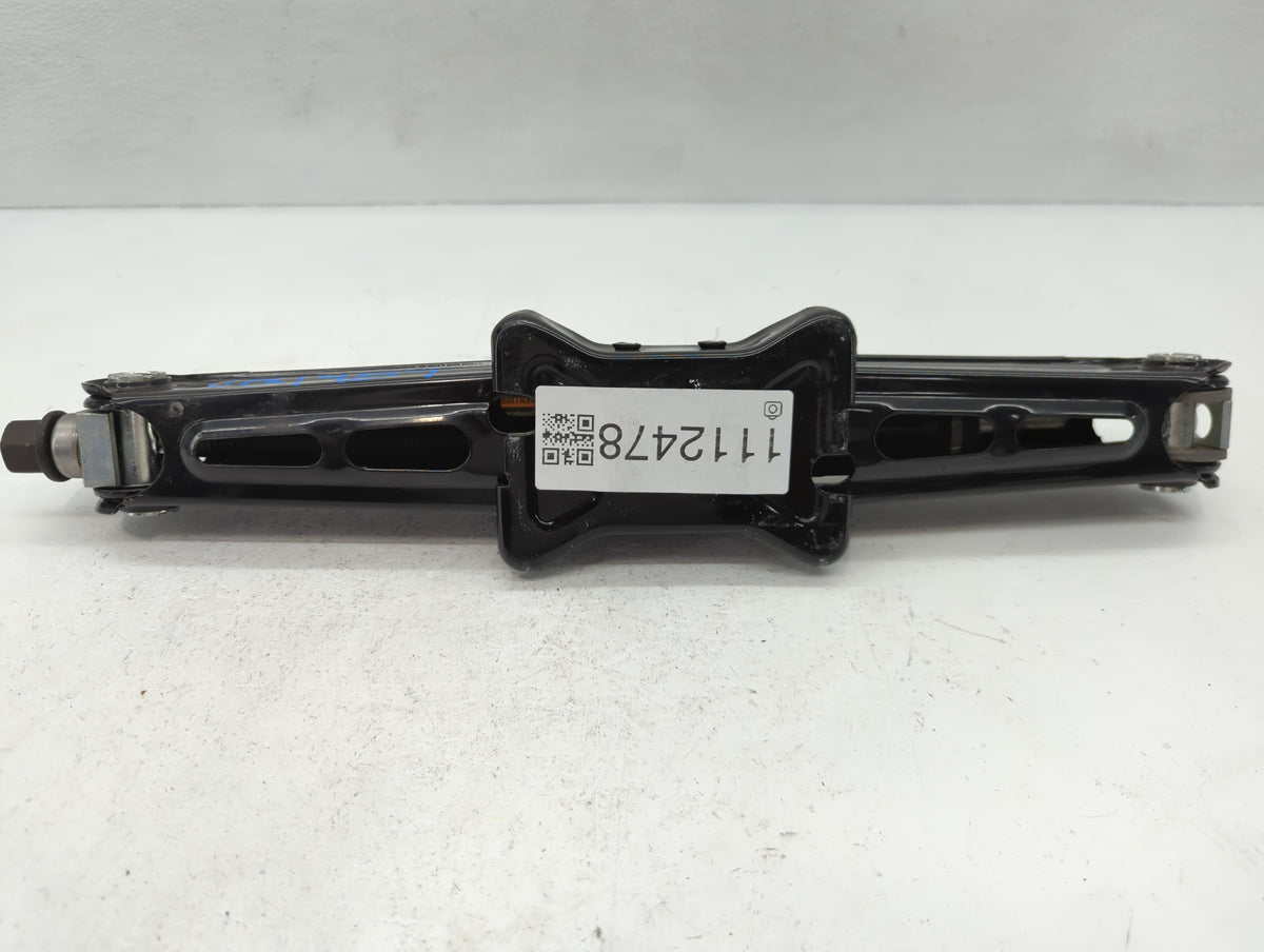 2016 Chevrolet Cruze Limited Spare Scissor Car Jack 1112478 - Oemusedautoparts1.com