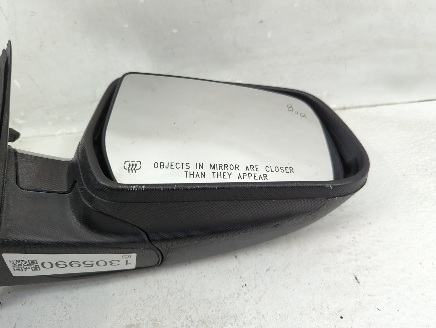 2016-2017 Chevrolet Equinox Passenger Side View Mirror - Right Door Mirror OEM Used - Oemusedautoparts1.com
