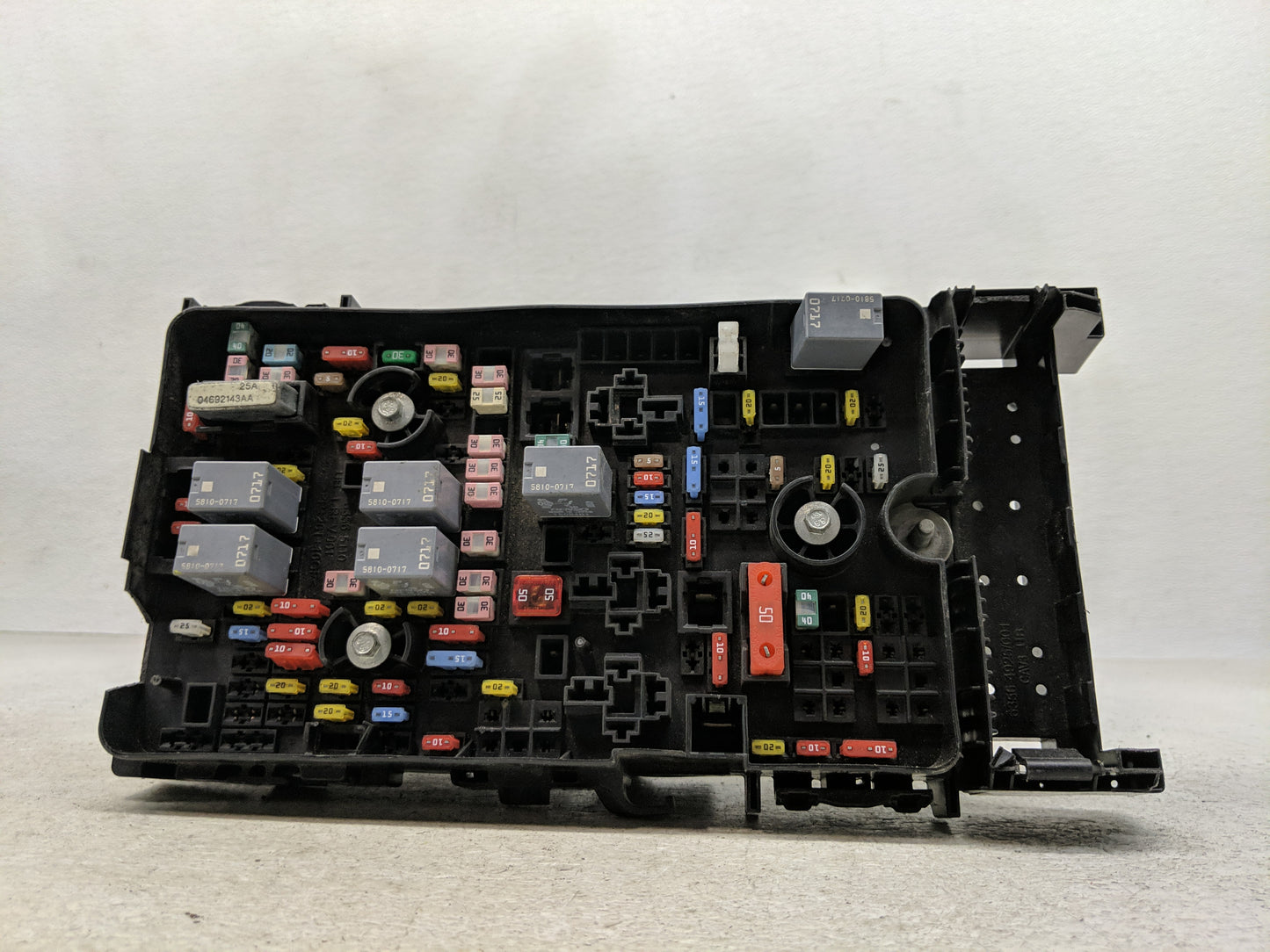 2013-2016 Chevrolet Equinox Fusebox Fuse Box Panel Relay Module P/N:22929763 _01 Fits Fits 2013 2014 2015 2016 OEM Used Auto