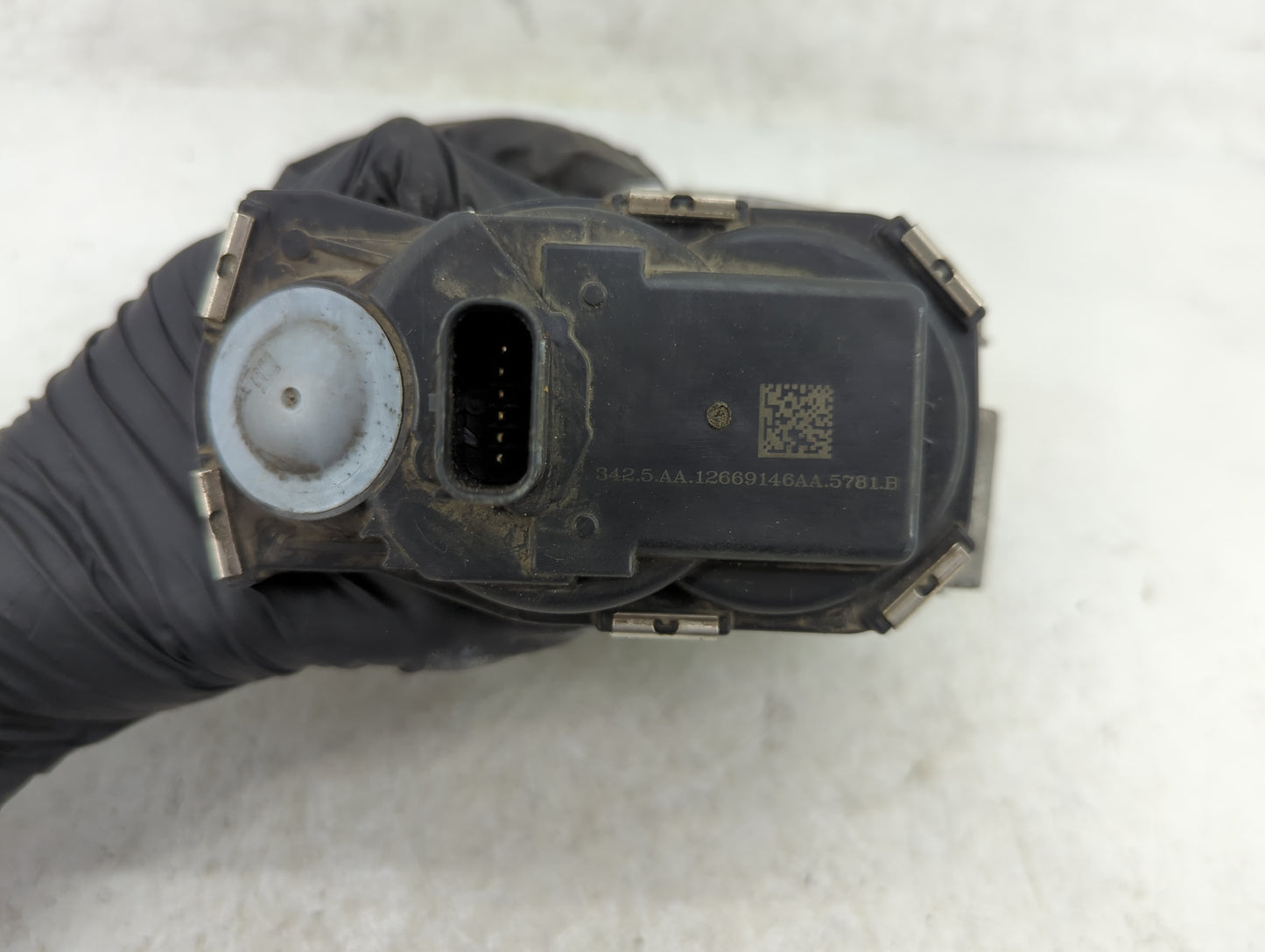 2012-2017 Chevrolet Equinox Throttle Body P/N:12669146AA Fits Fits 2012 2013 2014 2015 2016 2017 2018 2019 2020 2021 2022 OE