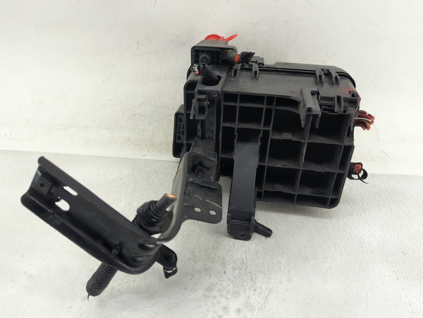 2016 Chevrolet Equinox Fusebox Fuse Box Panel Relay Module P/N:23325532 01 Fits OEM Used Auto Parts - Oemusedautoparts1.com