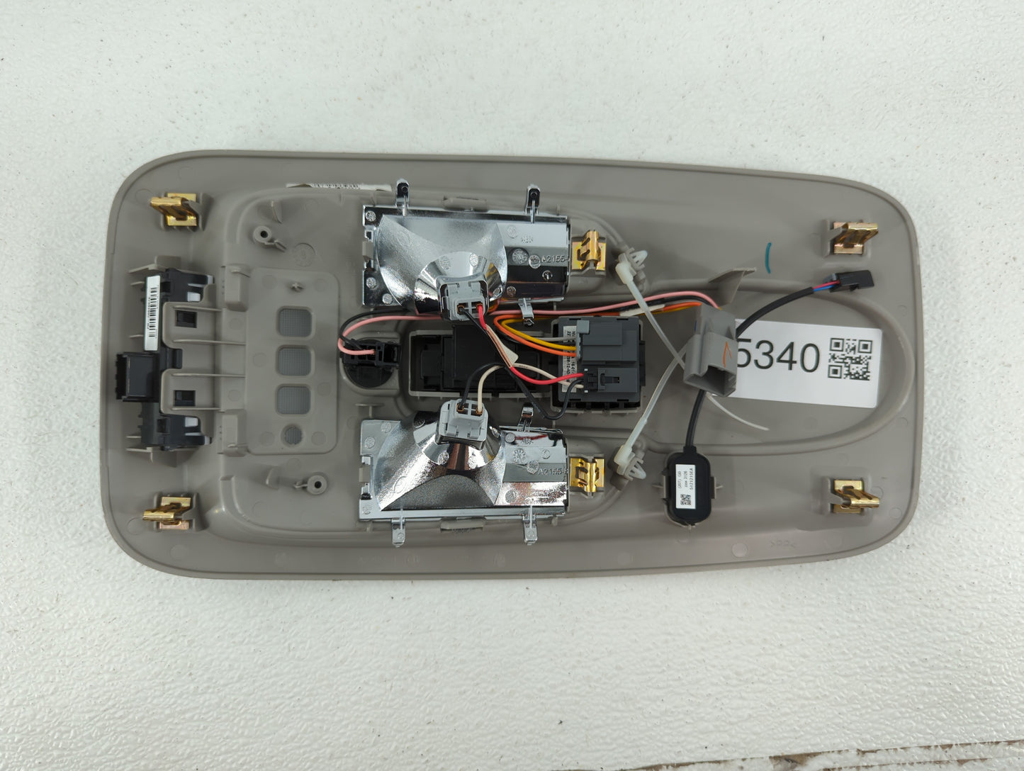 2014-2017 Chevrolet Equinox Overhead Roof Console Interior Dome Light - Oemusedautoparts1.com