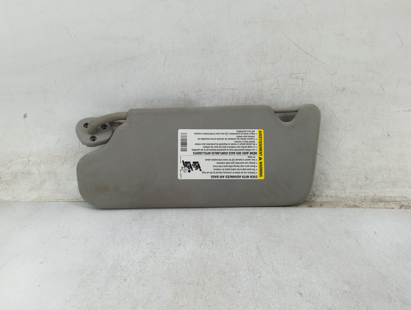 2006-2016 Chevrolet Impala Sun Visor Shade Replacement Passenger Right Mirror Fits OEM Used Auto Parts - Oemusedautoparts1.c