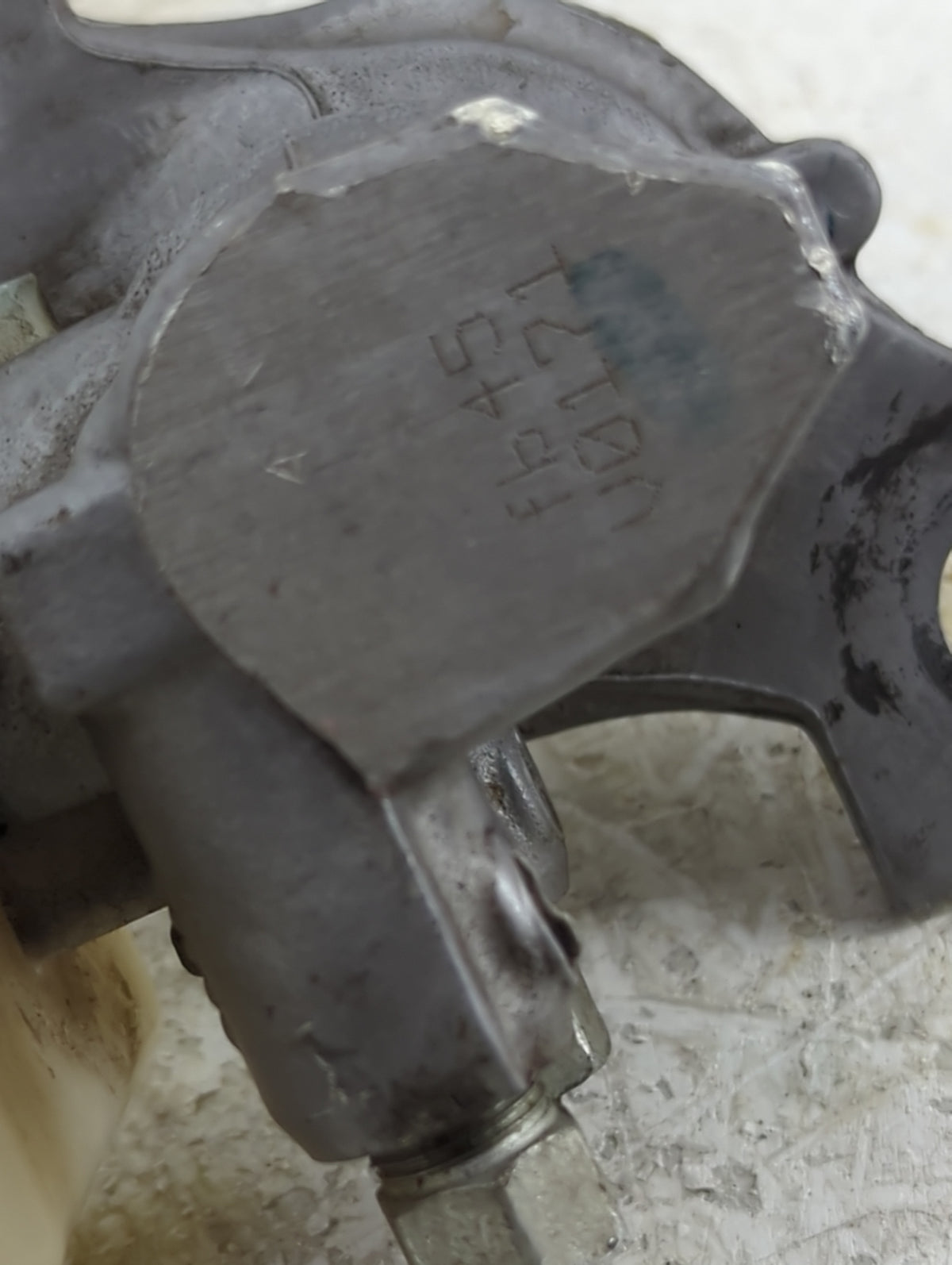 2014-2020 Chevrolet Impala Brake Master Cylinder 1496763 - Oemusedautoparts1.com