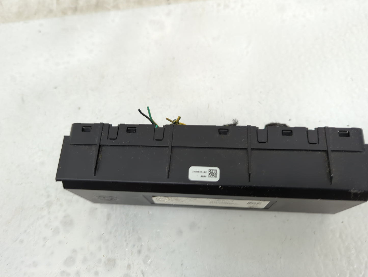 2016-2016 Chevrolet Malibu Body Control Module Bcm Inner Cabin Fuse Box 1061539 - Oemusedautoparts1.com