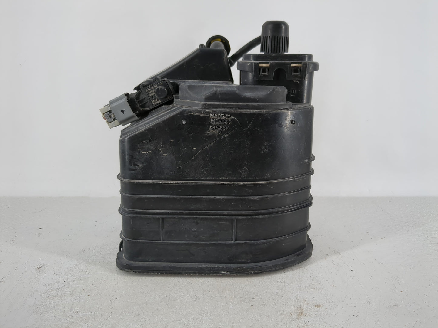 2016 Chevrolet Malibu Fuel Vapor Charcoal Canister 1120686 - Oemusedautoparts1.com