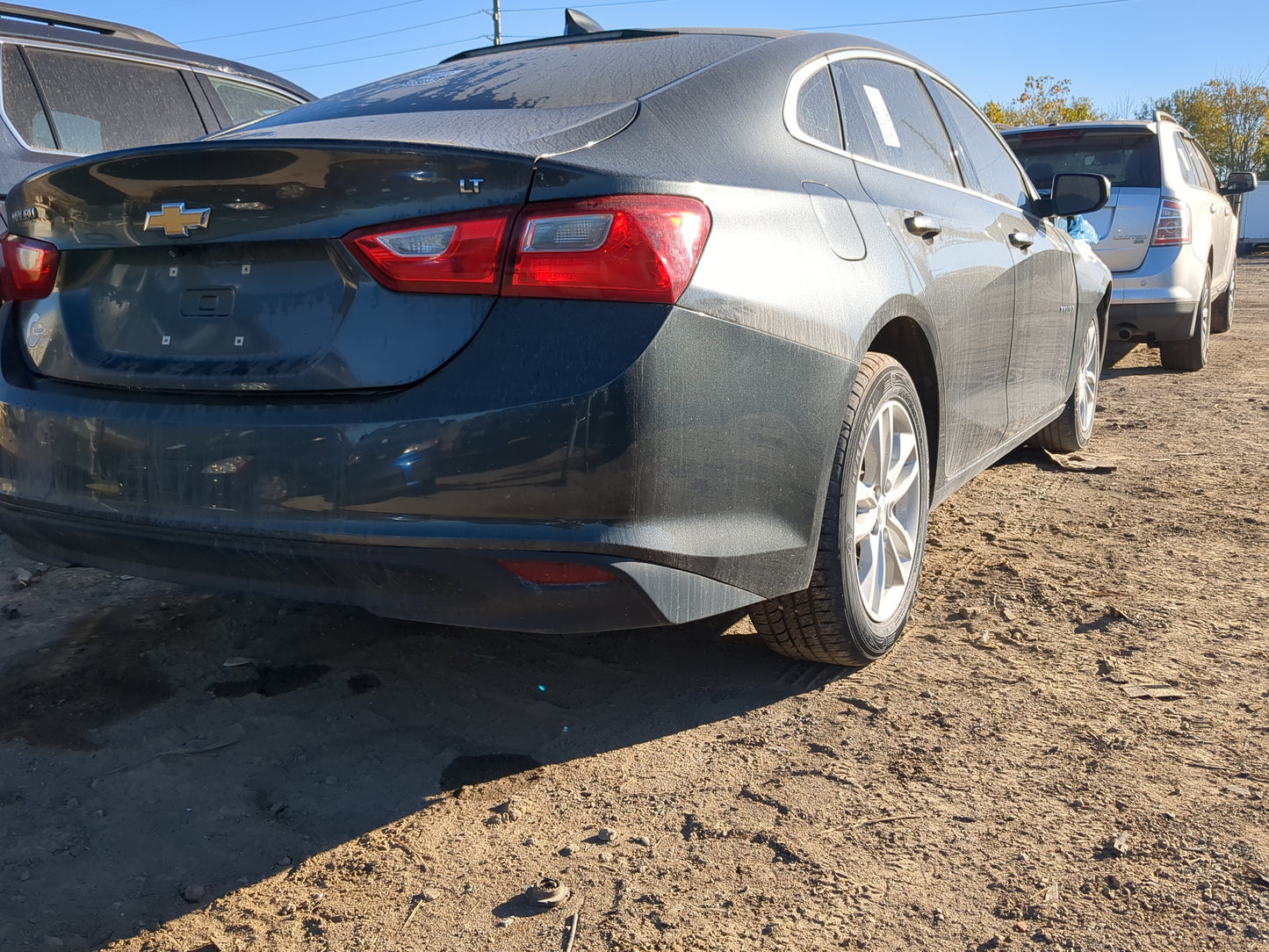 2016-2018 Chevrolet Malibu Rear Bumper Assembly Oem - Oemusedautoparts1.com