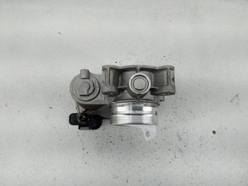 2016-2021 Chevrolet Malibu Throttle Body P/N:1267 1379AA Fits Fits 2016 2017 2018 2019 2020 2021 2022 OEM Used Auto Parts