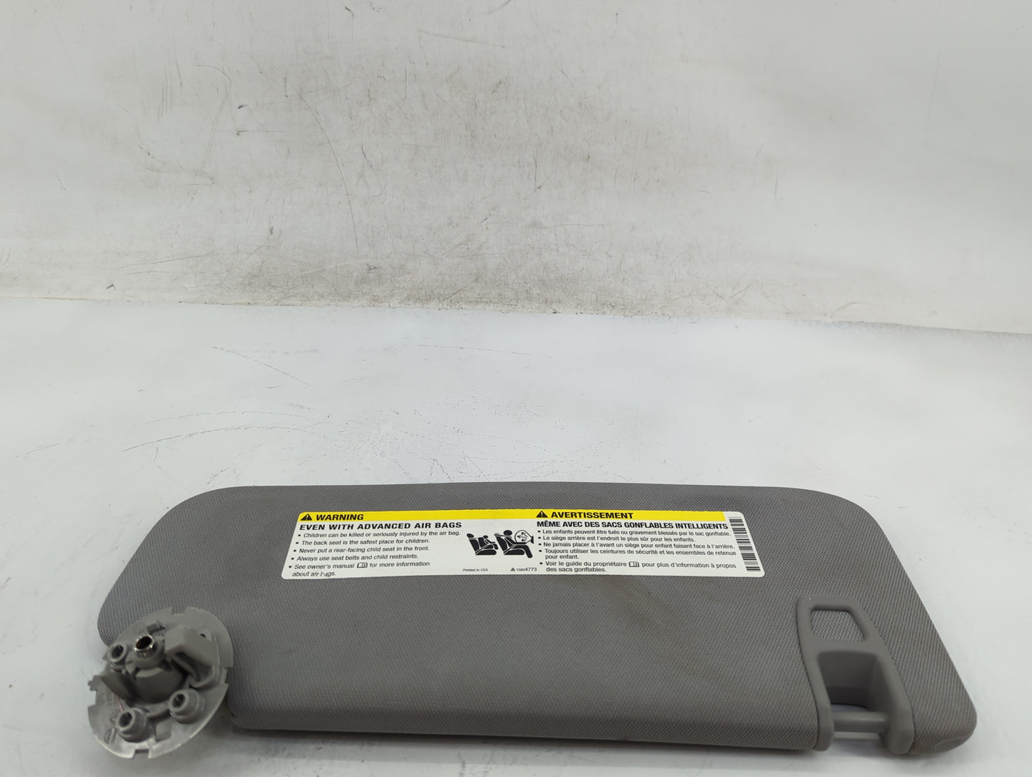 2016-2021 Chevrolet Malibu Sun Visor Shade Replacement Driver Left Mirror Fits Fits 2016 2017 2018 2019 2020 2021 OEM Used A
