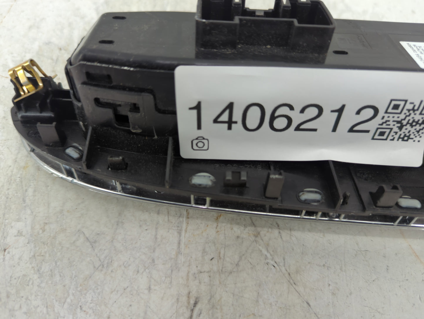 2016-2021 Chevrolet Malibu Master Power Window Switch Replacement Driver Side Left P/N:84493909 Fits OEM Used Auto Parts - O
