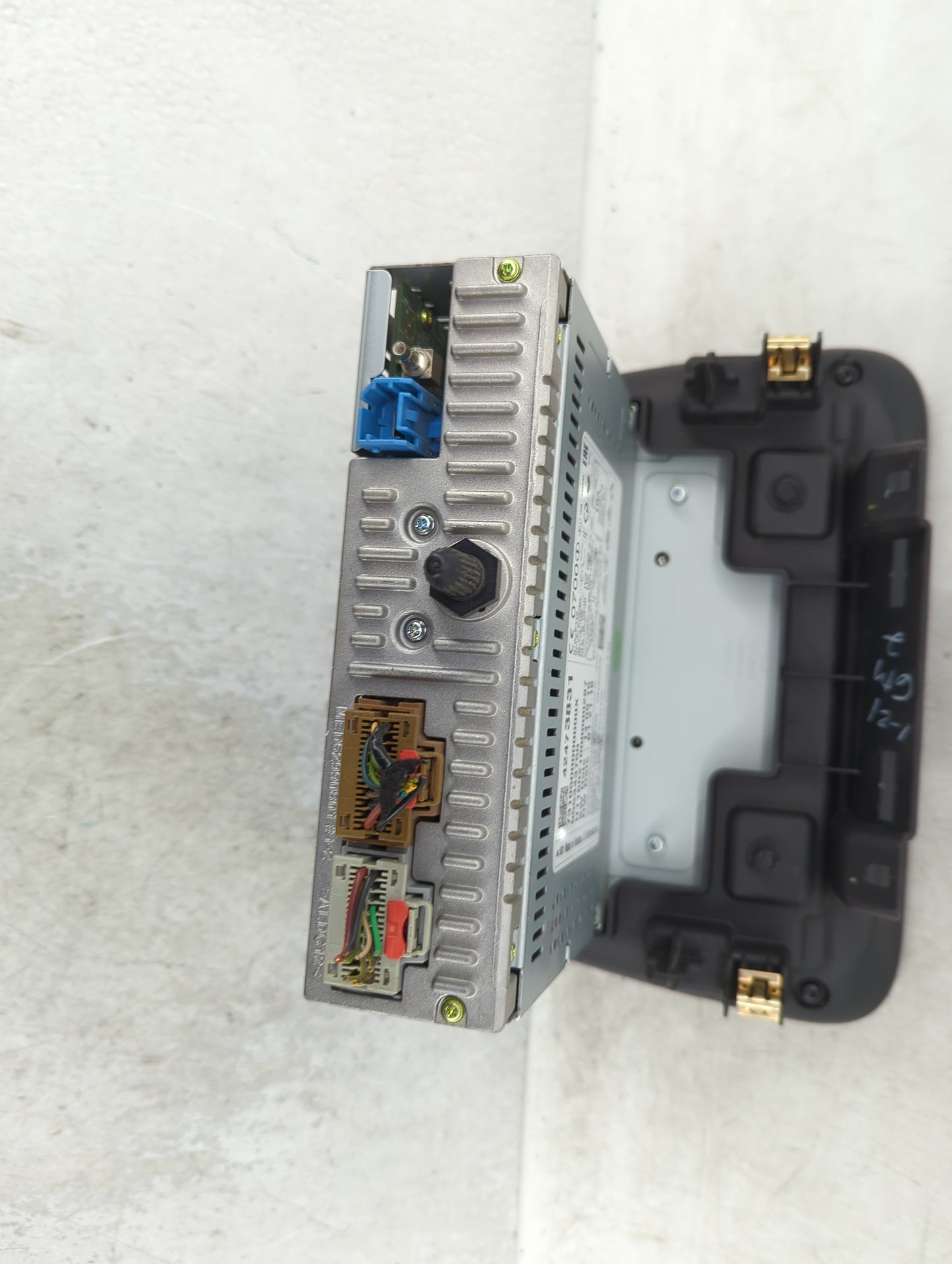 2016 Chevrolet Malibu Radio AM FM Cd Player Receiver Replacement P/N:42473831 Fits OEM Used Auto Parts - Oemusedautoparts1.c
