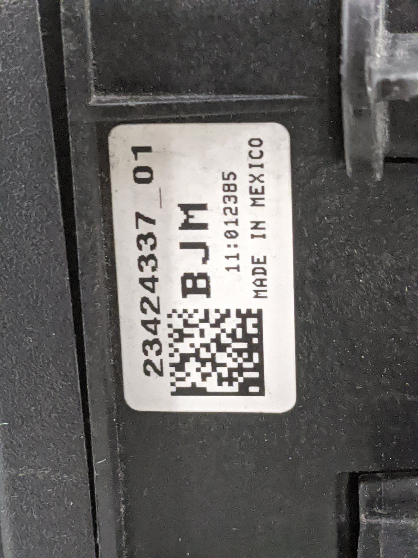 2014-2016 Chevrolet Malibu Fusebox Fuse Box Panel Relay Module P/N:23424337 Fits Fits 2014 2015 2016 OEM Used Auto Parts - O