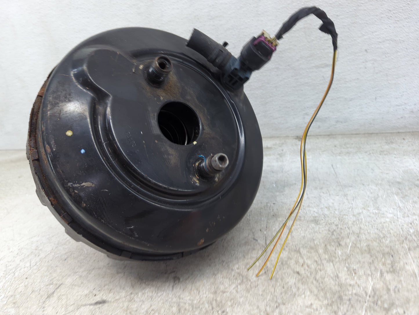 2013-2016 Chevrolet Malibu Power Brake Booster Oem 1489923 - Oemusedautoparts1.com