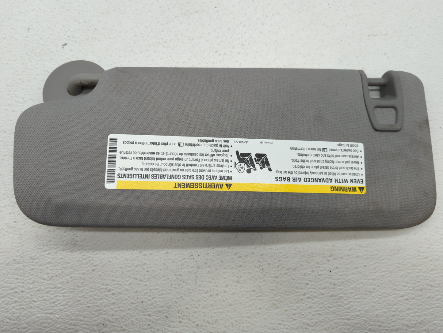 2016-2019 Chevrolet Malibu Sun Visor Shade Replacement Passenger Right Mirror Fits Fits 2016 2017 2018 2019 OEM Used Auto Pa