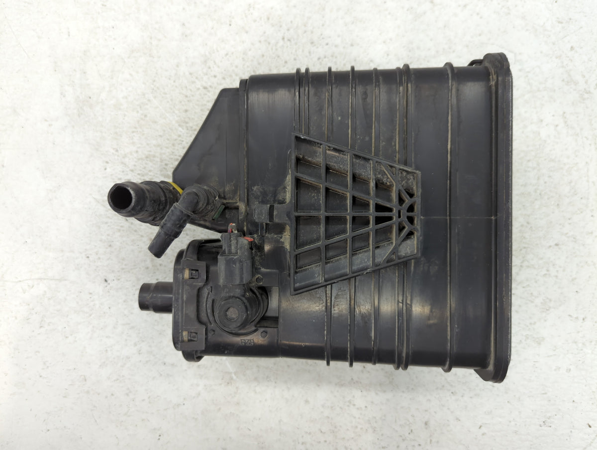 2016 Chevrolet Malibu Fuel Vapor Charcoal Canister 706972 - Oemusedautoparts1.com