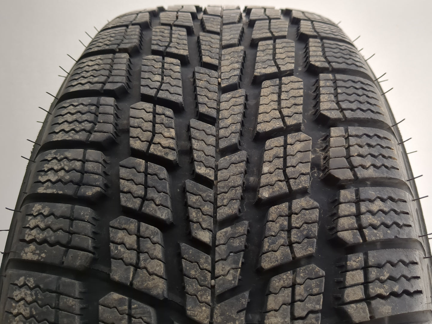 Used Tire 225/55R17 FIRESTONE WEATHERGRIP 97V - Tread Depth 8.5/32 - Oemusedautoparts1.com