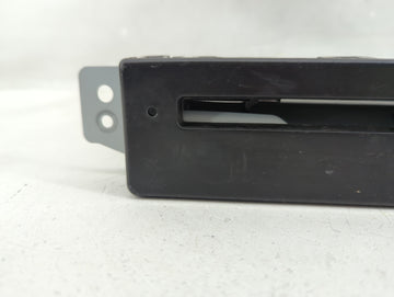 2015-2019 Chevrolet Silverado 1500 Radio AM FM Cd Player Receiver Replacement P/N:13594481 Fits Fits 2015 2016 2017 2018 2019 2020 OEM Used Auto Parts