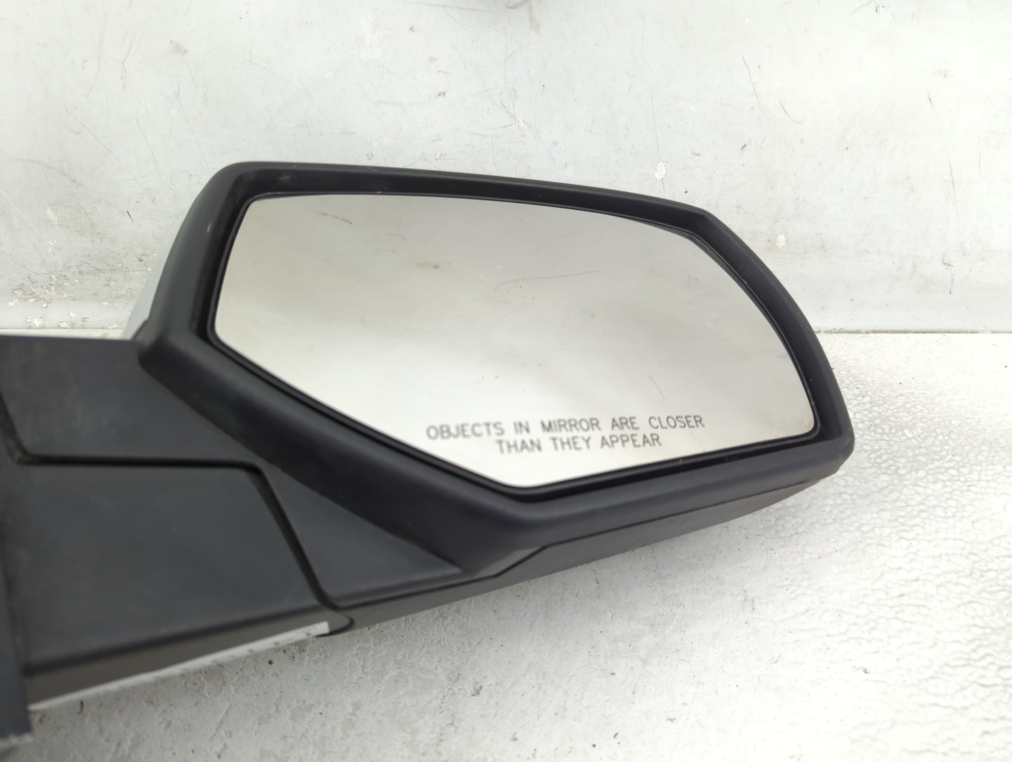 2014-2019 Chevrolet Silverado 1500 Passenger Side View Mirror - Right Door Mirror OEM Used - Oemusedautoparts1.com