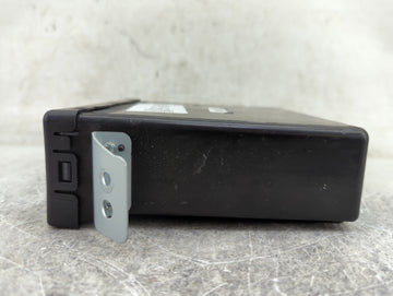 2016 Chevrolet Silverado 1500 Radio AM FM Cd Player Receiver Replacement P/N:13594481 13506371, GMP7NF, TG5 Fits Fits 2017 OEM Used Auto Parts