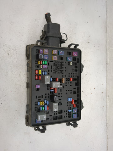 2016-2018 Chevrolet Silverado 1500 Fusebox Fuse Box Panel Relay Module P/N:23387797 13500113, 13500114 Fits Fits 2016 2017 2018 OEM Used Auto Parts