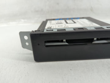 2015-2019 Chevrolet Silverado 1500 Radio AM FM Cd Player Receiver Replacement P/N:84016435 Fits Fits 2015 2016 2017 2018 2019 2020 OEM Used Auto Parts