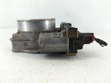 2014-2022 Chevrolet Silverado 1500 Throttle Body P/N:12617792 Fits Fits 2014 2015 2016 2017 2018 2019 2020 2021 2022 OEM Used Auto Parts