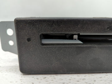 2015-2019 Chevrolet Silverado 1500 Radio AM FM Cd Player Receiver Replacement P/N:84016435 1359 4481 Fits OEM Used Auto Parts