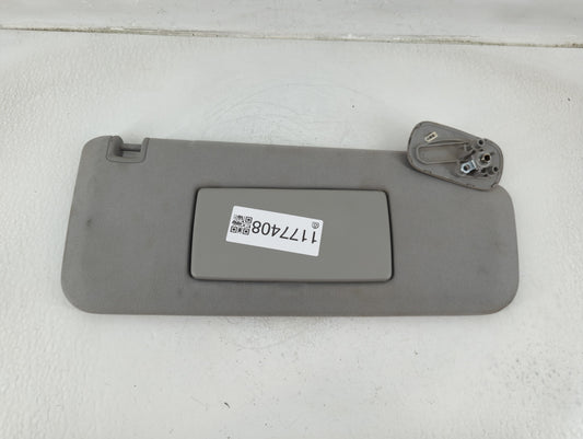 2015-2018 Chevrolet Silverado 2500 Sun Visor Shade Replacement Passenger Right Mirror Fits Fits 2014 2015 2016 2017 2018 2019 OEM Used Auto Parts