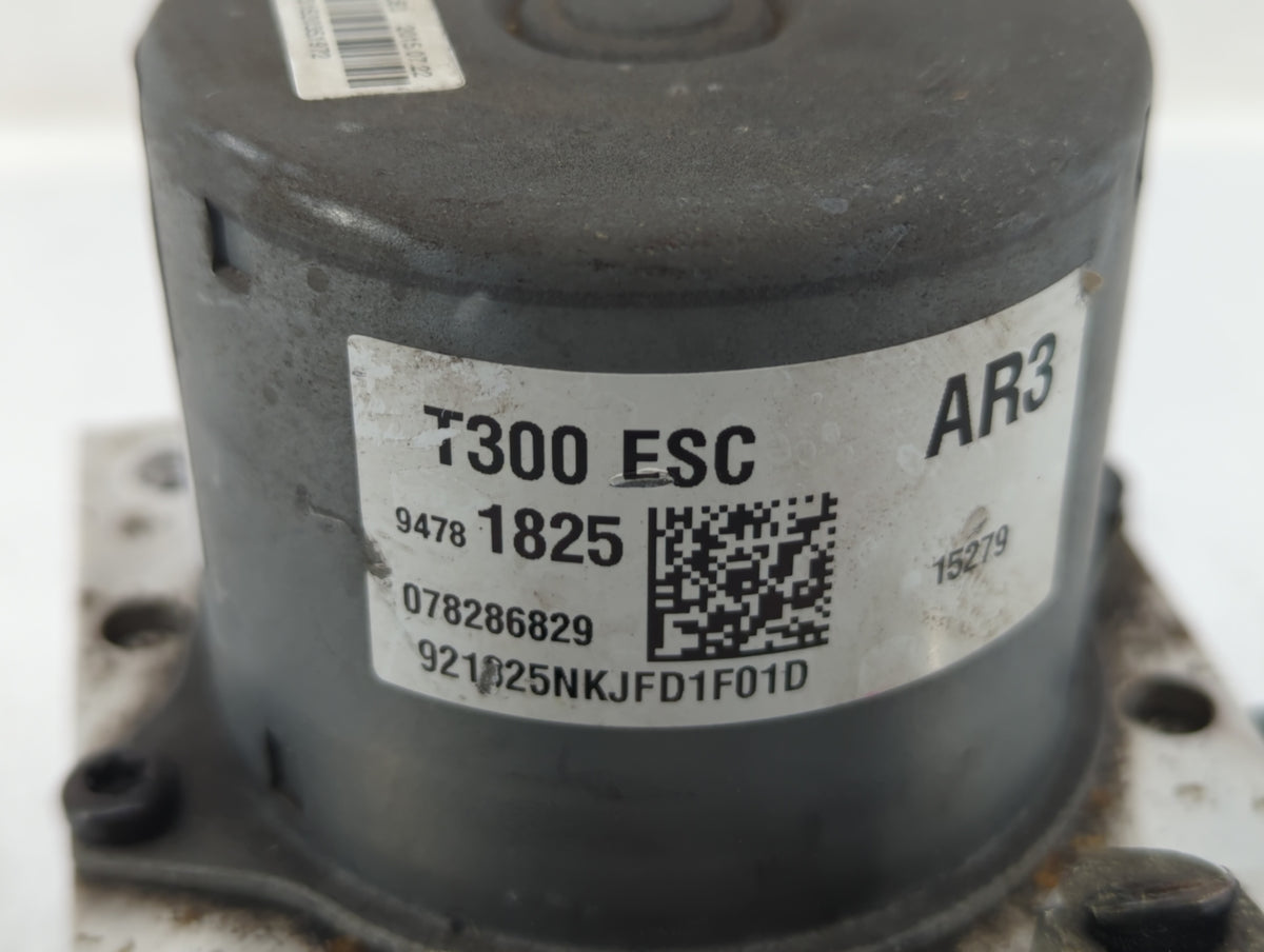 2015-2016 Chevrolet Sonic Anti-Lock Brake ABS Pump Module Actuator OEM P/N:94781825 Fits Fits 2015 2016 OEM Used Auto Parts