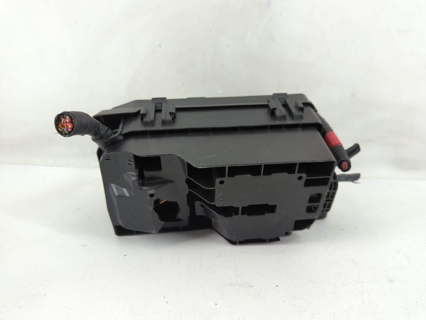 2016 Chevrolet Spark Fusebox Fuse Box Panel Relay Module Fits OEM Used Auto Parts - Oemusedautoparts1.com