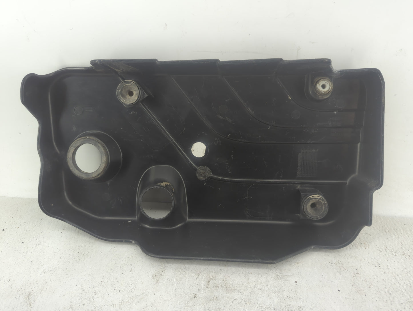 2016 Chevrolet Spark Engine Cover - Oemusedautoparts1.com