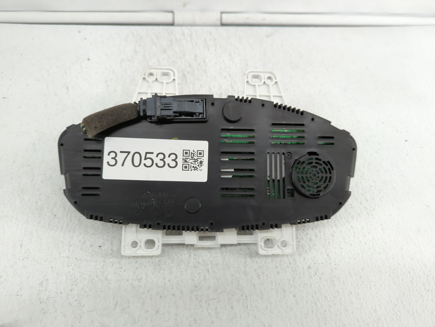 2016-2018 Chevrolet Spark Instrument Cluster Speedometer Gauges P/N:42483689 42574663 Fits Fits 2016 2017 2018 OEM Used Auto