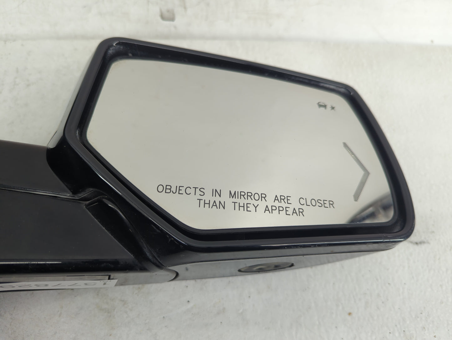2016 Chevrolet Suburban 1500 Passenger Side View Mirror - Right Door Mirror OEM Used - Oemusedautoparts1.com