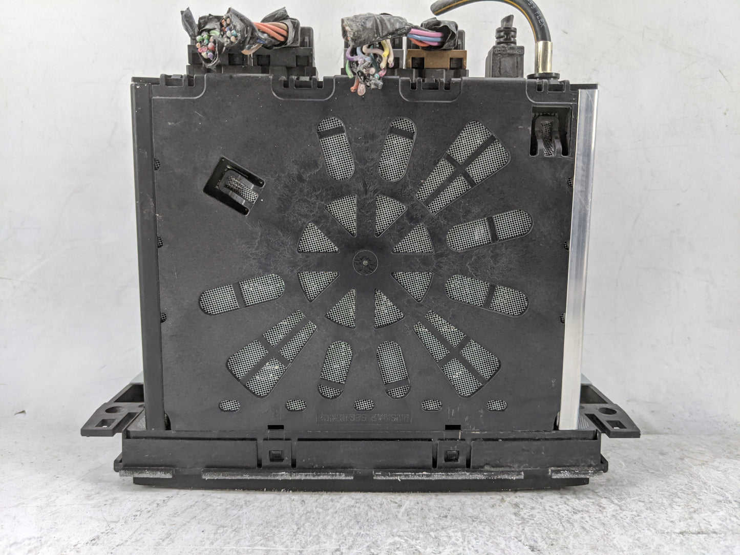 2015-2017 Chevrolet Traverse Radio AM FM Cd Player Receiver Replacement P/N:23278218 28467498, 12C0050TR Fits Fits 2015 2016
