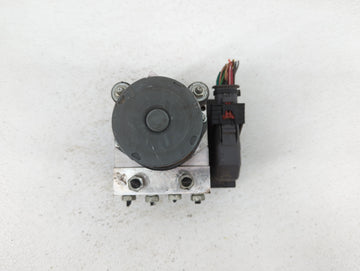 2017 Chevrolet Traverse ABS Pump Control Module Replacement P/N:23276843 22912779, 22893247 Fits Fits 2012 2013 2014 2015 2016 OEM Used Auto Parts
