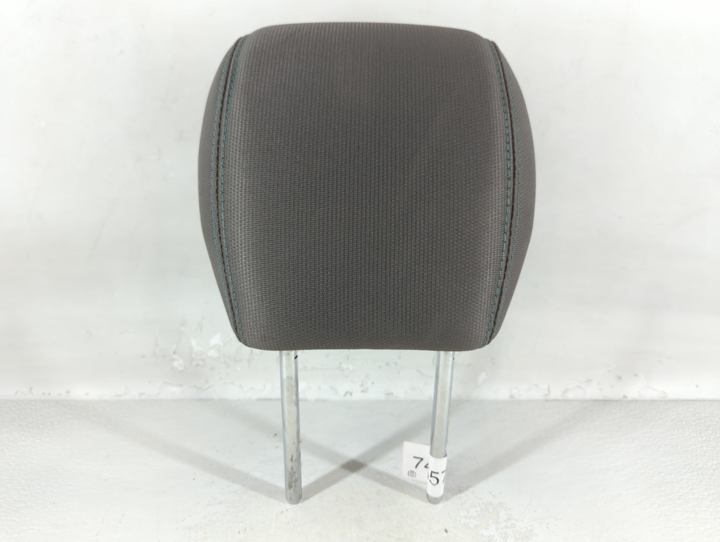 2013-2017 Chevrolet Traverse Headrest Head Rest Front Driver Passenger Seat Fits Fits 2013 2014 2015 2016 2017 OEM Used Auto