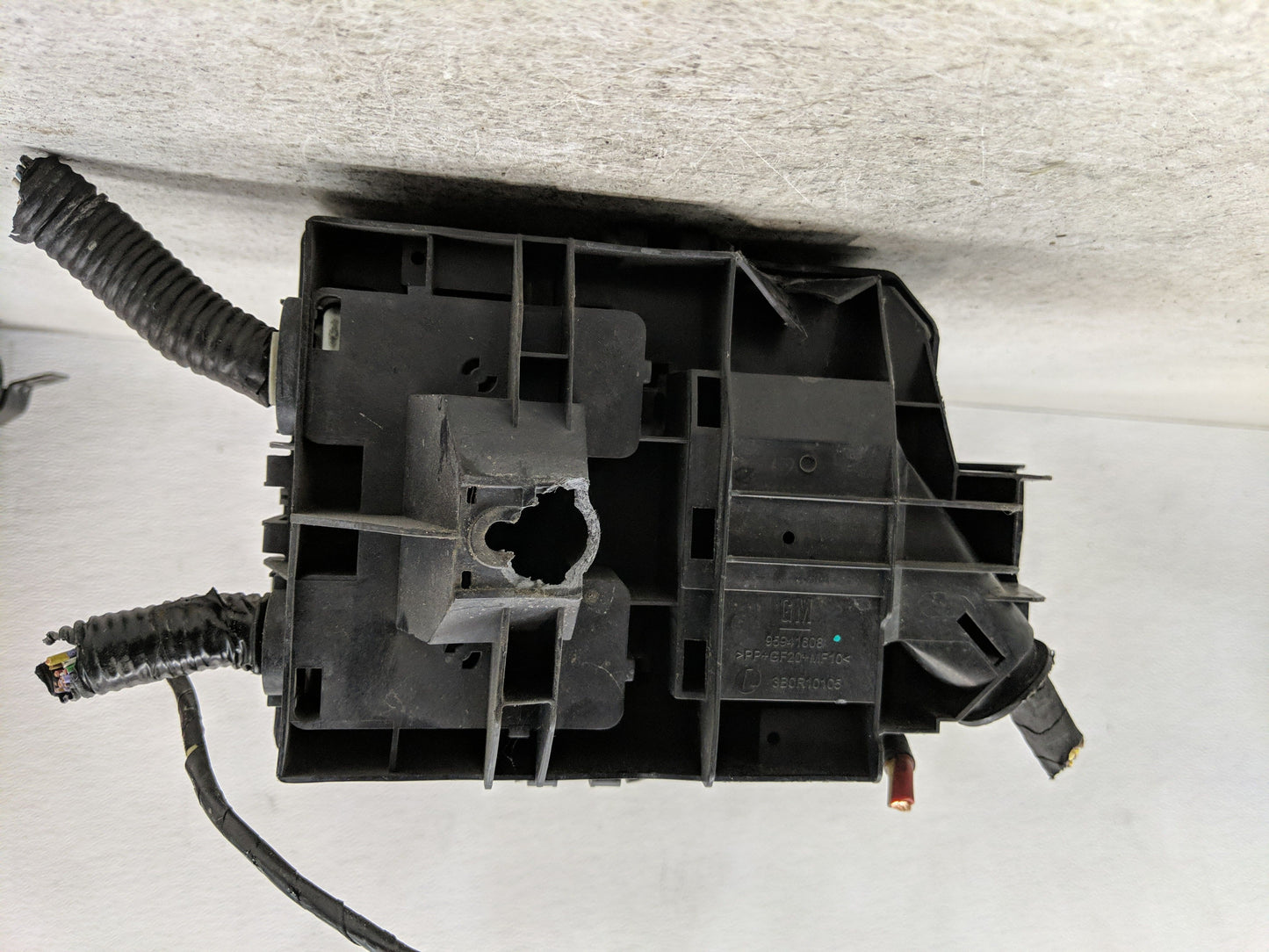 2016 Chevrolet Trax Fusebox Fuse Box Panel Relay Module P/N:95941608 Fits OEM Used Auto Parts - Oemusedautoparts1.com