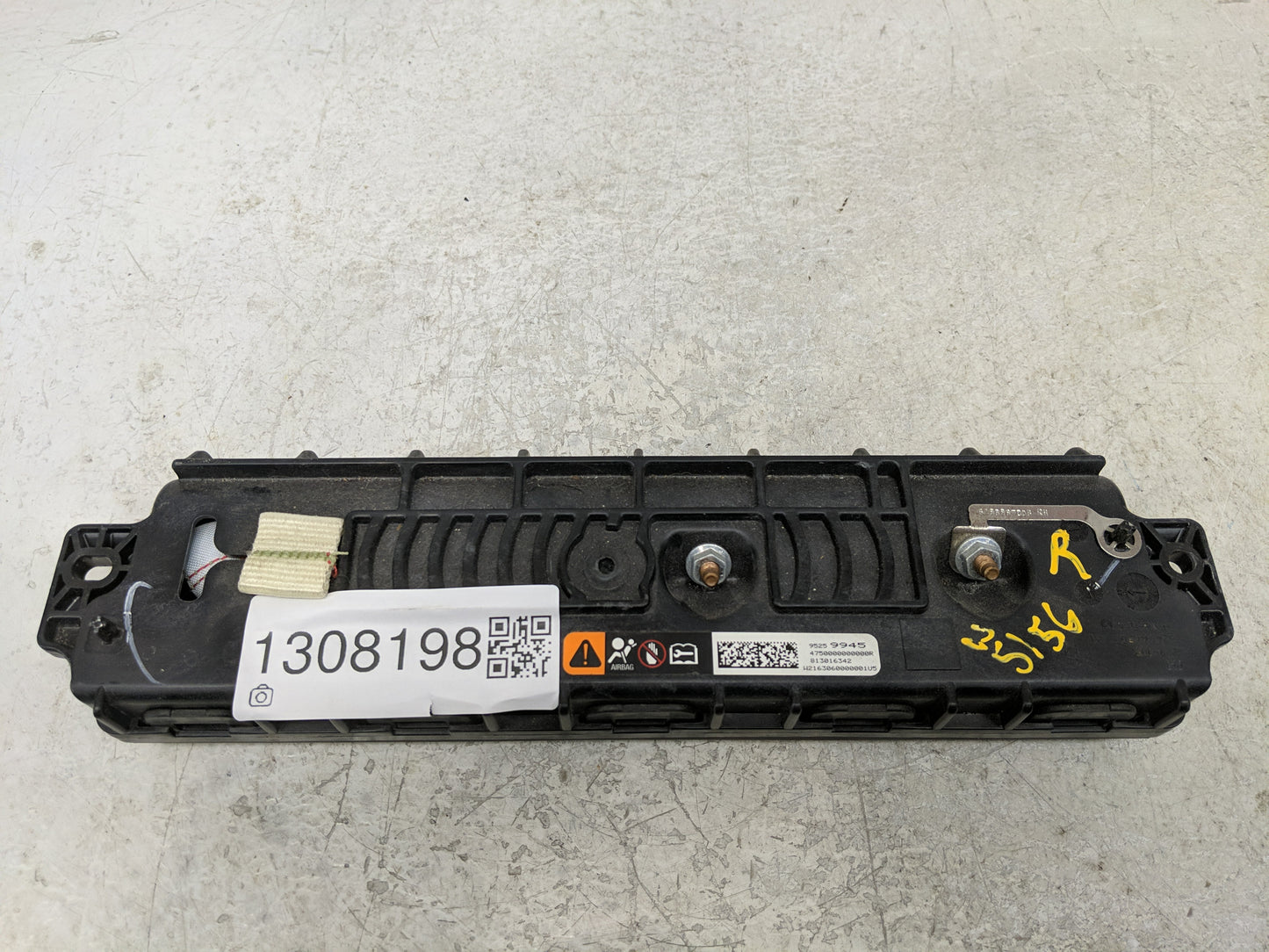 2013-2017 Chevrolet Trax Air Bag Driver Left Steering Wheel Mounted P/N:9525 9945 Fits Fits 2013 2014 2015 2016 2017 OEM Use